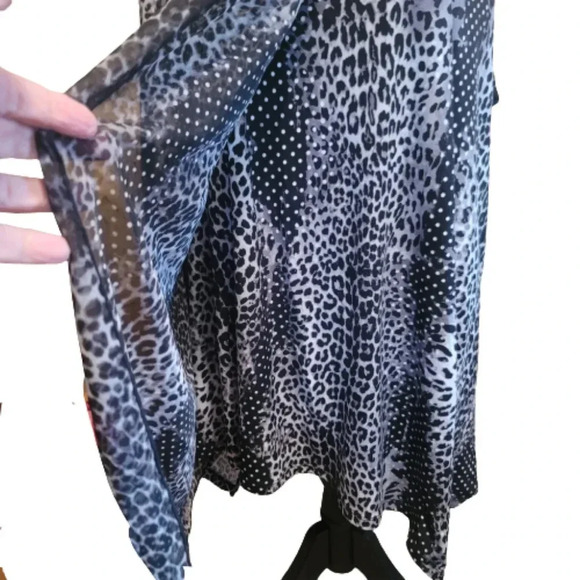 Adele & May black and grey sleeveless top with overlay - Picture 3 of 5